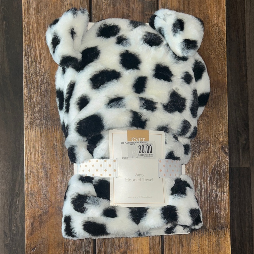 Ever & Ever Puppy Hooded Towel nwt
